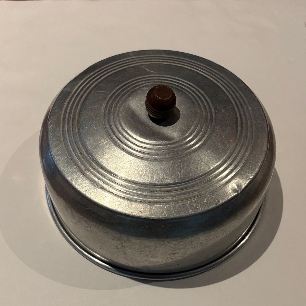 Vintage Metal Cake Cover with Wooden Knob - Silver Grandmacore Cottagecore